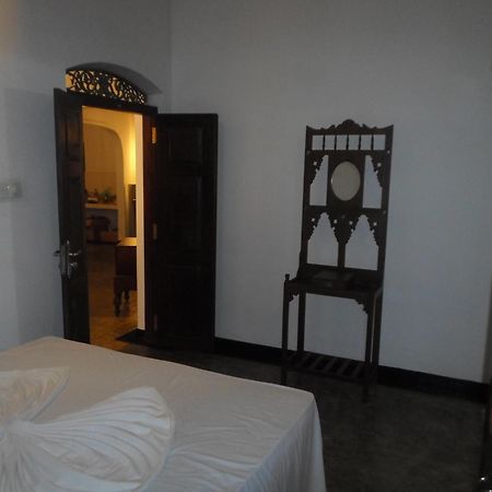 Chitra Ayurveda Hotel Bentota Bilik gambar