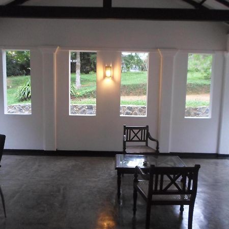 Chitra Ayurveda Hotel Bentota Bilik gambar