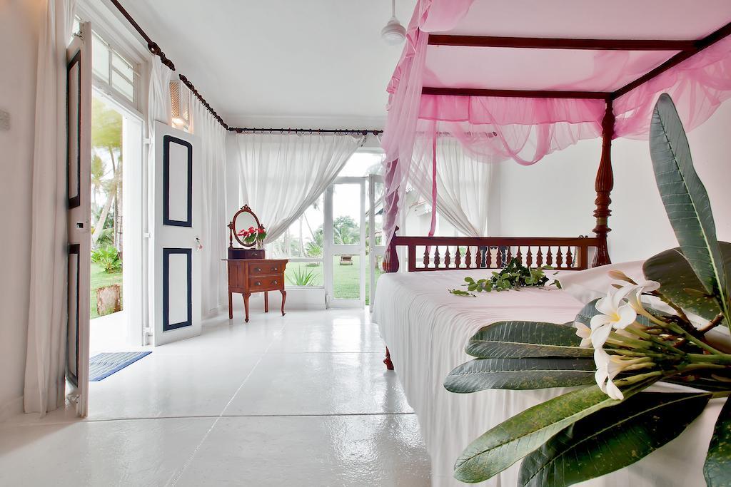 Chitra Ayurveda Hotel Bentota Bilik gambar